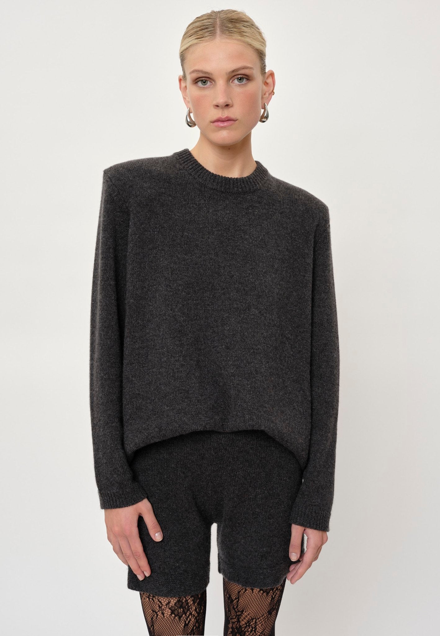 Medina Knit Sweater - Dark Grey – Herskind Official