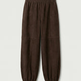 Sylvia Wildlederhose mittlerer Bund – Kaffeebraun