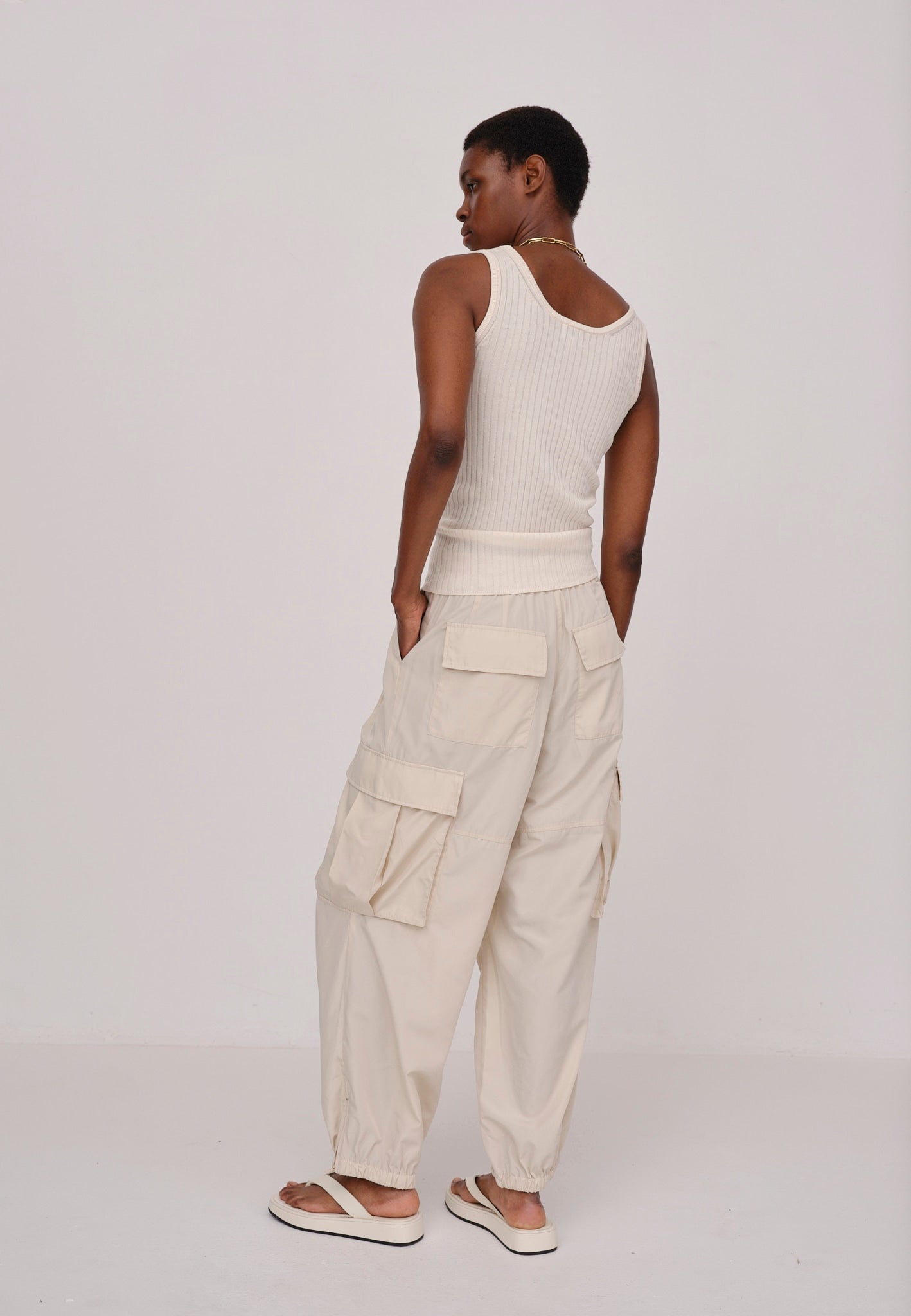 パンツ HERSKIND Trousers HERSKIND Louise Cargo Pants | Neutrals | FARFETCH