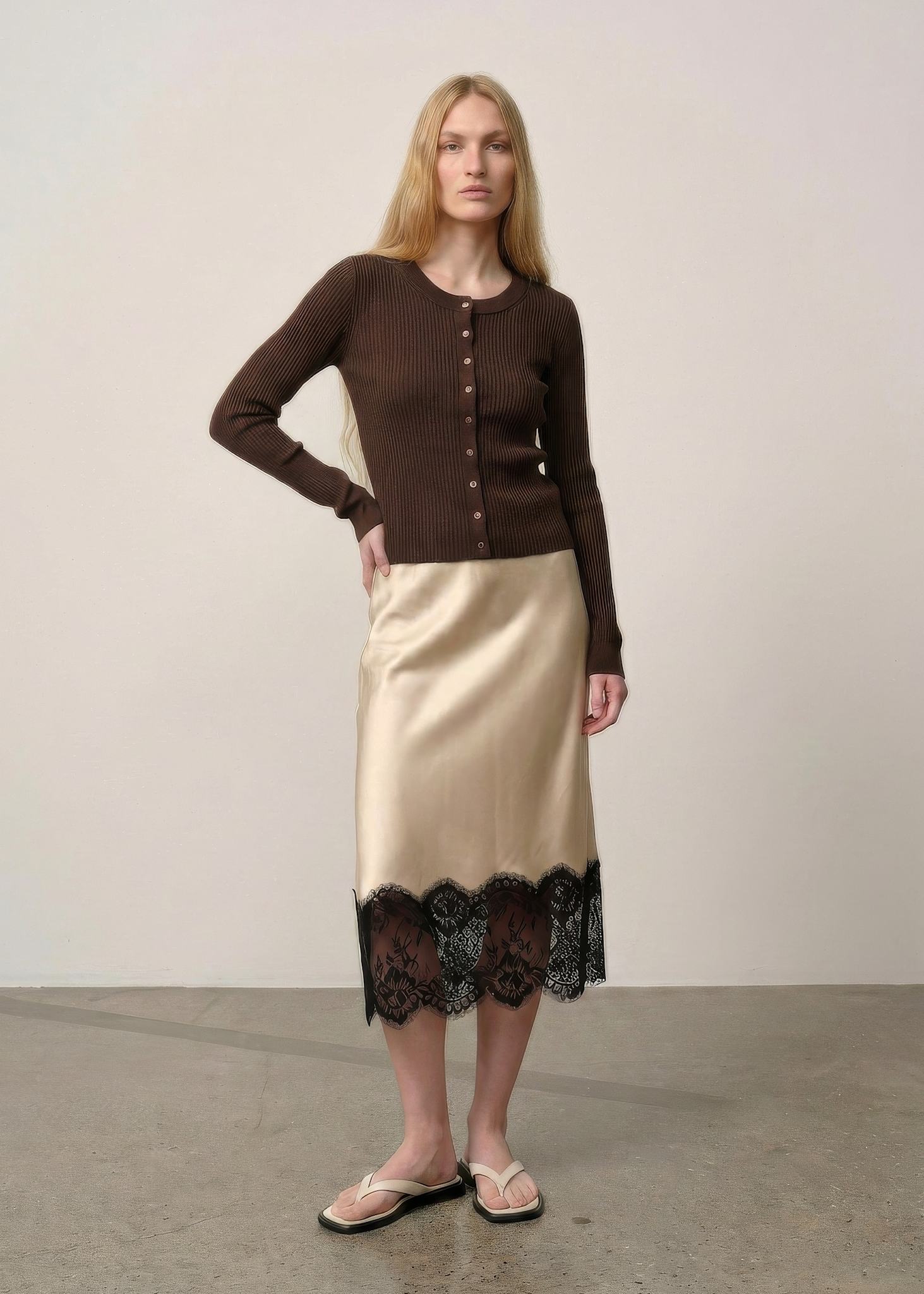 Brooks Strick-Cardigan mit langen Ärmeln – Coffee